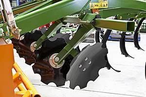 Cenius mulch cultivator